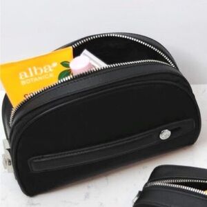 New Cartwright “The Clam”  Leather lockable magnetic closure pouch